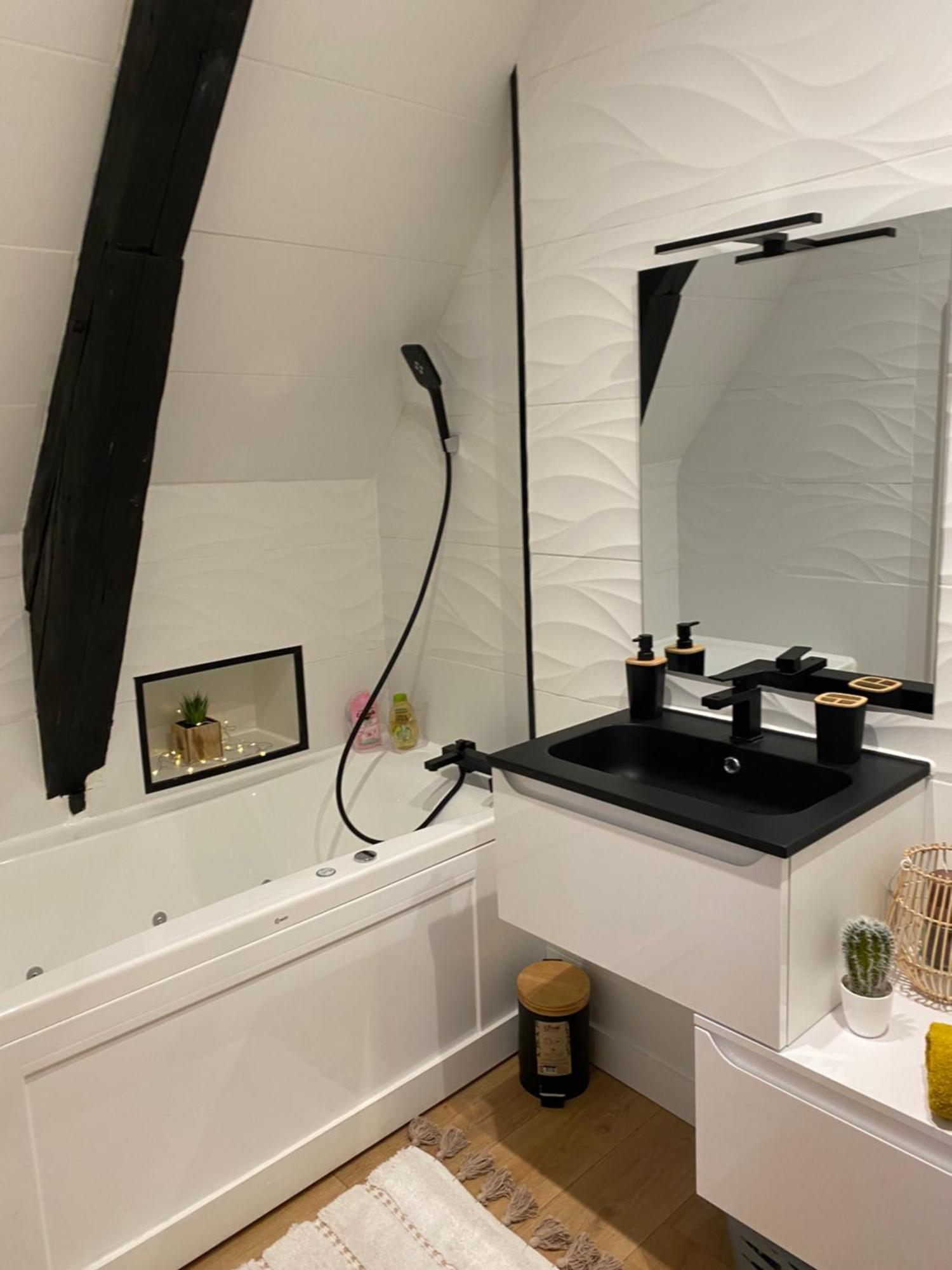 Cosy & Tendance Spa 푸아티에 외부 사진